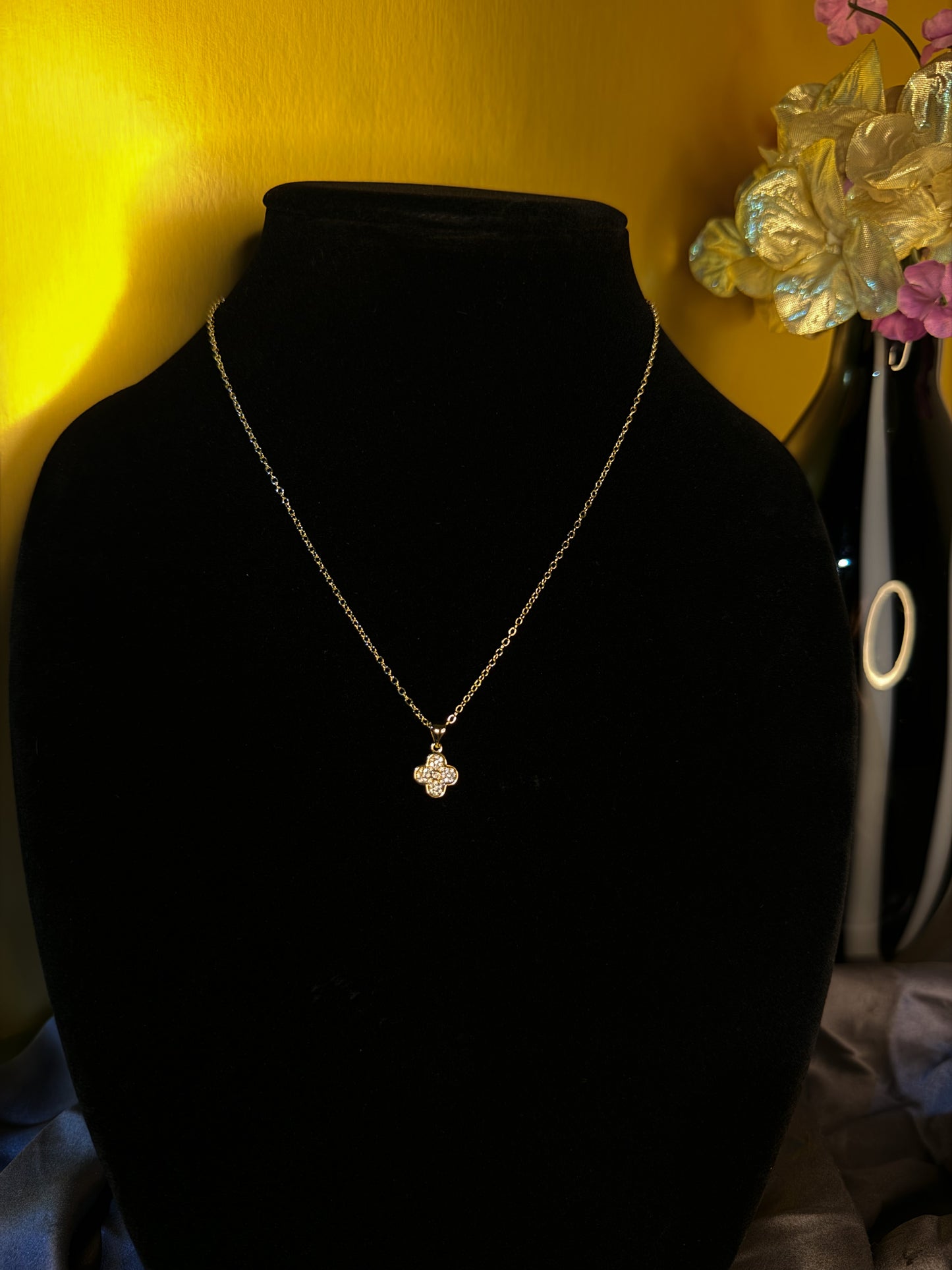 Luxenor Clove Royale Necklace 18”