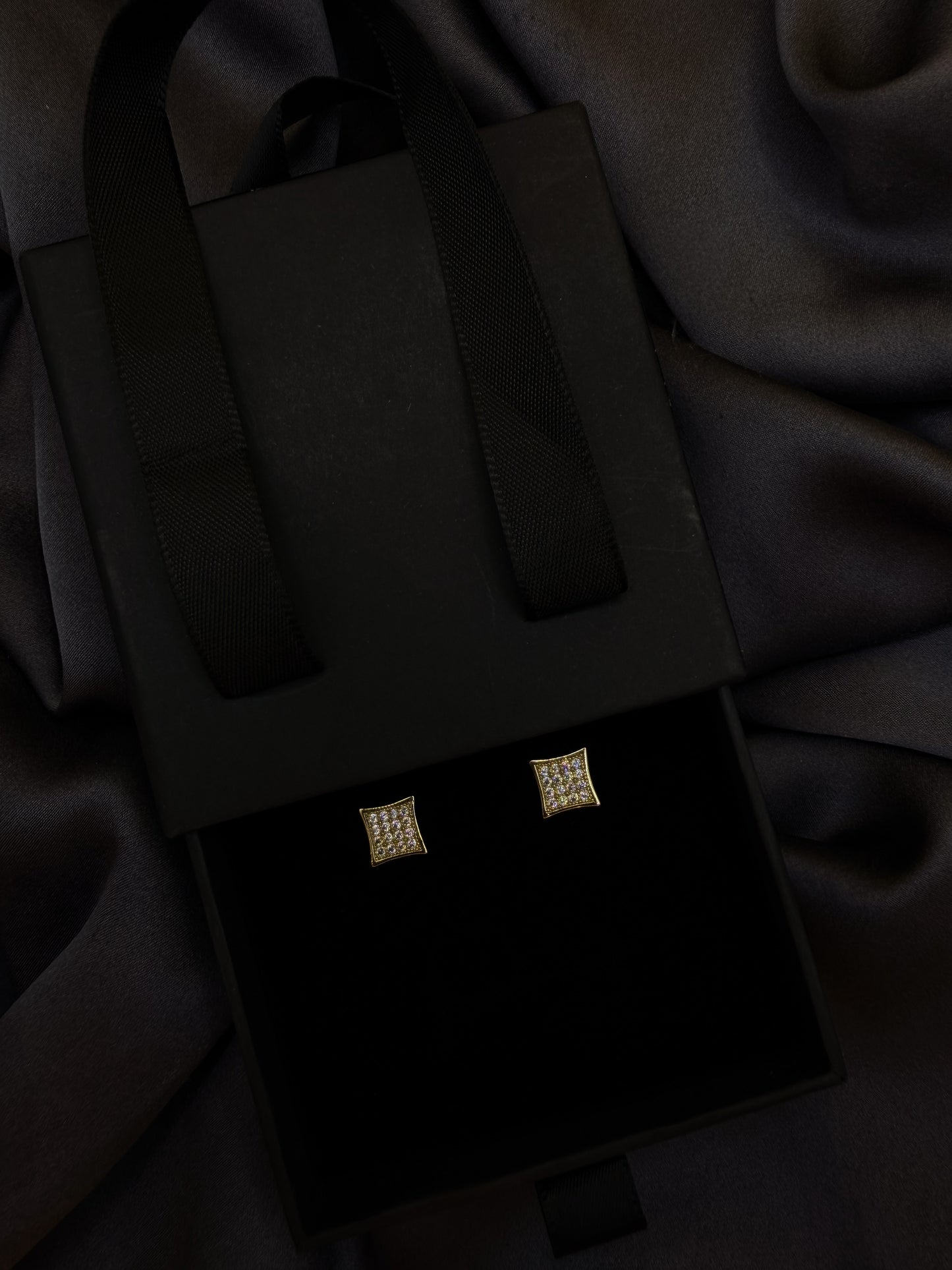 Luxenor Diamond Square Stud Earrings