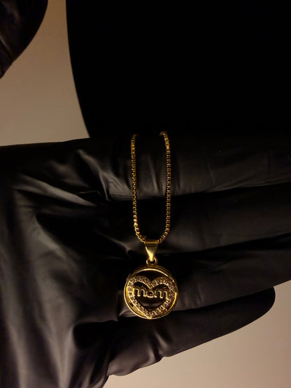 Luxenor “Forever Mom” Heart Pendant Necklace 18” 14k gold plated/ sterling silver