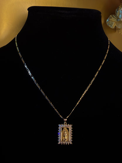 Luxenor Guadalupe Royale Pendant Necklace 18”