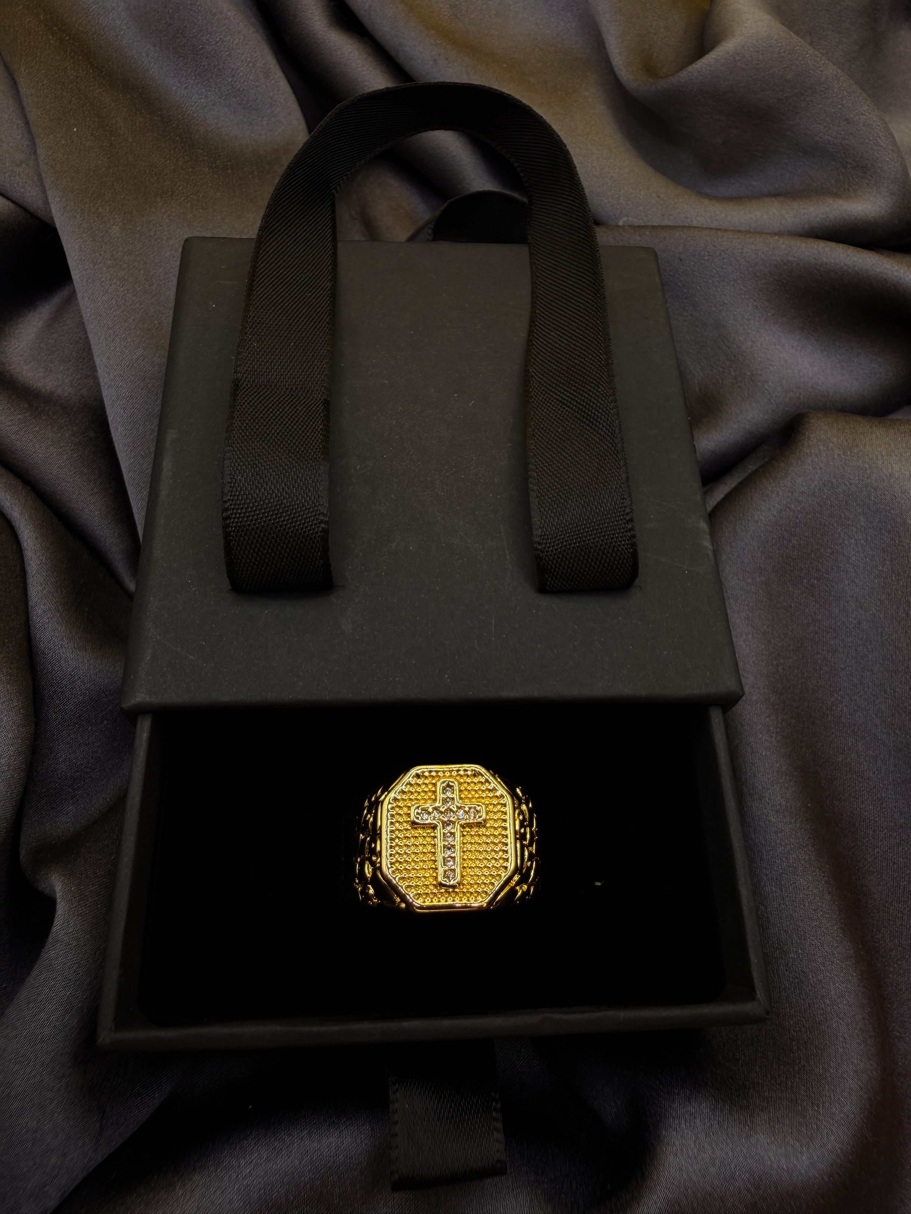 Luxenor Cross Nugget Ring