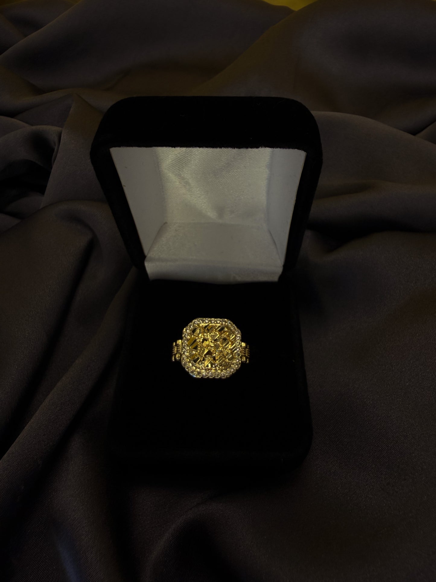 Luxenor Square Nugget Ring