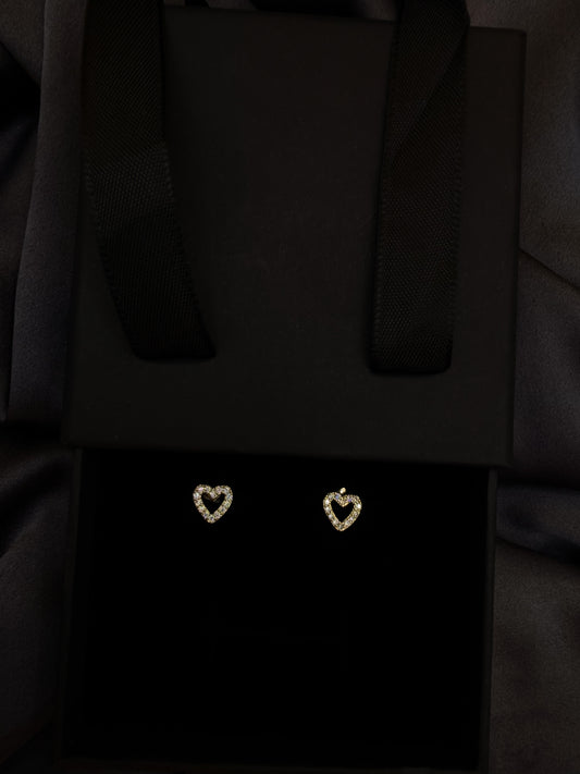 Luxenor Heart Glow Stud Earrings