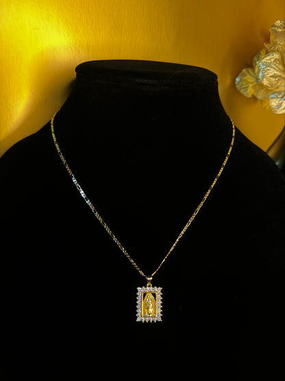 Luxenor Guadalupe Royale Pendant Necklace 18”