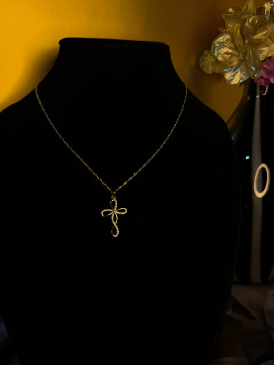 Luxenor Grace Cross Necklace | 14K Gold Plated | 18”